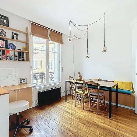 Charming Flat Near Mouzaia And Buttes-chaumont *