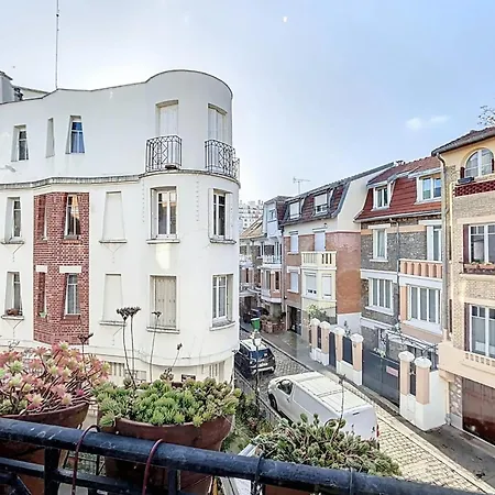 Charming Flat Near Mouzaia And Buttes-chaumont Apartment